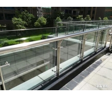 銅川不銹鋼護欄的保養方法